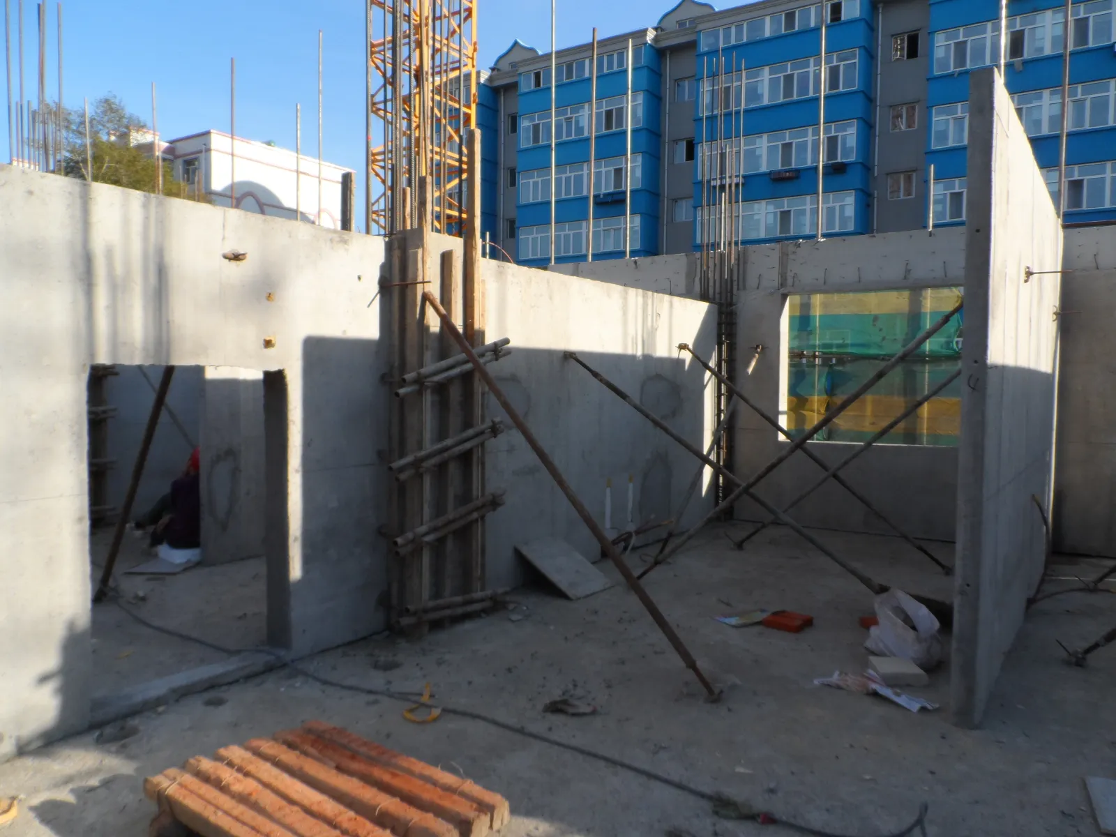 GOGER wall assembly at construction site